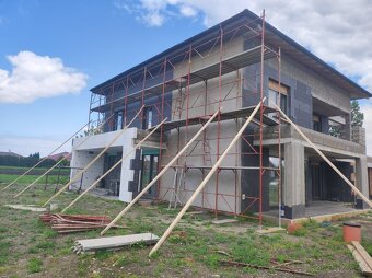 Lešenie fasádne - 12