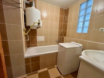 2-izb.byt, centrum mesta, 55m2, čiast.zariadený, pivnica - 12