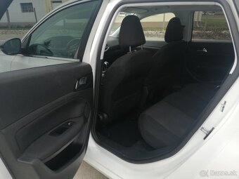 Peugeot 308 SW 1.2 e-THP - 12