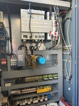 Obráběcí centrum (vertikální) MAS MCV 1016 Quick (8612) - 12