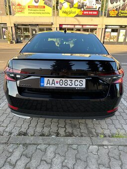 Škoda Superb 2.0 TDi 4x4 Sportline - 12