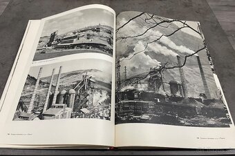 Atlasy, knihy - socializmus - 12