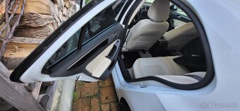 Volkswagen jetta highline - 12