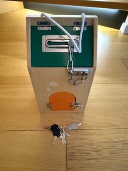HotWheels + hračky - 12