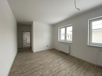 3-izbový  rodinný dvojdom na kľúč - 12