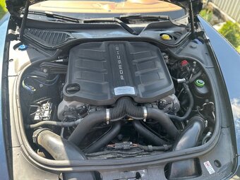 Porsche Panamera S - 12
