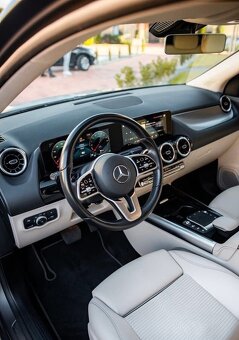 Mercedes-Benz GLA 250e Plug-in Hybrid (2022, 45 000 km) - 12
