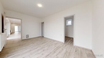 🏡 Na predaj – moderný 5-izbový rodinný dom v Galante (novost - 12