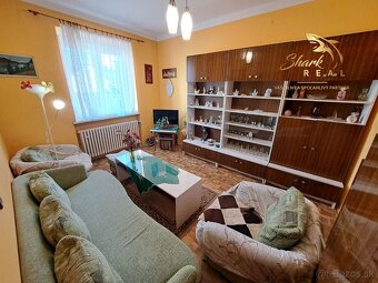 REZERVOVANÉ I Rodinný dom s veľkým potenciálom v centre Pieš - 12