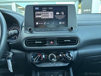 Hyundai KONA - 12