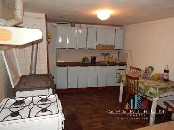 SPEKTRUM REALITY - Na Predaj rodinný dom s pozemkom 1385 m2, - 12
