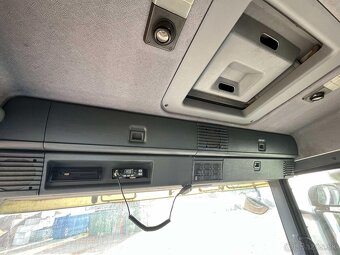 Scania 420, 6x4, r.v2002 - 12