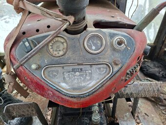 ZETOR 5748 4X4 S ČELNÍM NAKLADAČEM - 12