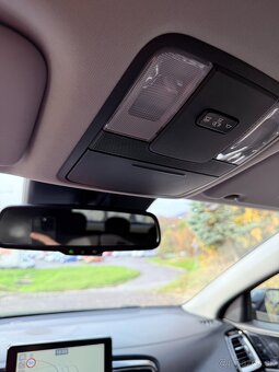 ia Ceed SW 1.6 CRDi 100 kW – First Edition A/T - 12