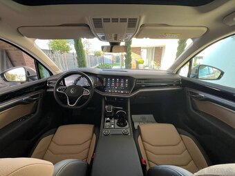 VW TOUAREG Elegance 3.0l V6 TDI SCR 4MOTION 210kW (286PS) - 12
