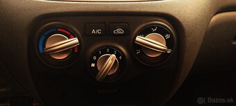 Kia Rio - 12