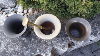 3ks staré valečné mažiary cena za všechny - 12