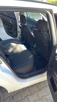Opel Astra H Combi - 12