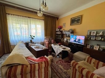 Na predaj starší tehlový rodinný dom za Tromi mostami - 12
