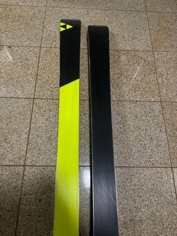 Freestyle Lyze s viazanim Fisher Nightstick - 12