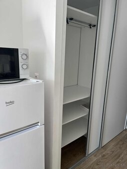 Garsonka s balkónom na prenájom - 12