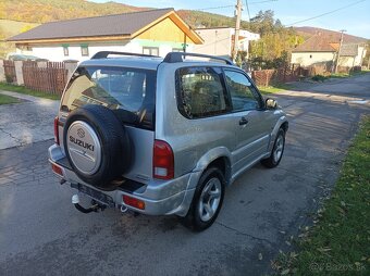 Suzuki Grand Vitara 1.6 4x4 benzín - 12