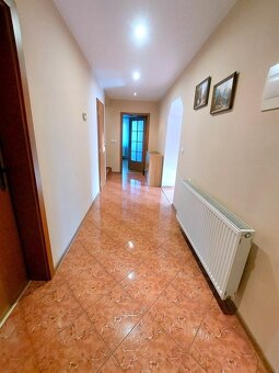 Rodinný dom po rekonštrukcii - 12