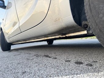 Predám Hyundai i20 1,2 - 12