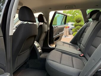 Škoda Superb Combi 2.0 TDI DSG Exclusive - 12