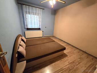 Rodinný dom s pozemkom 967 m² v obci Hosťová pri Nitre - 12