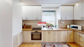 REZERVOVANÉ  (120 m²) 2 BYTOVÉ JEDNOTKY (BJ č. 2 - 84 m2) - 12