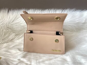 Kabelka Jacquemus Long Chiquito - béžová - 12