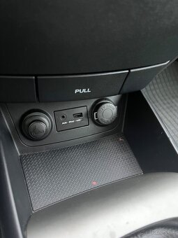 Hyundai i30 1.4 benzín 80kW 2010 62900km 1. Majiteľ, SK auto - 12