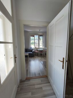 Slnečný 2izb.byt s jedinečným výhľadom - 12