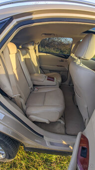 Lexus RX 450h Hybrid - 12