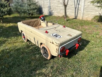 Slapaci auticko - 12