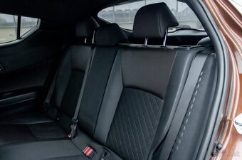 Toyota C-HR - 12