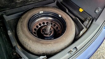 Volkswagen Touran 1.9 TDI-77 kw - 12