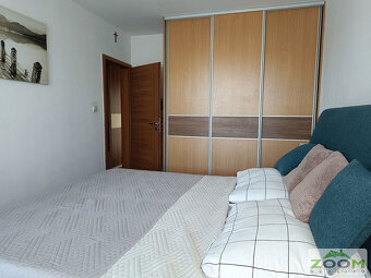 NOVINKA - 3 izbový kompletne zrekonštr. byt s loggiou - 12