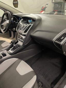 FORD FOCUS MK3 - 12