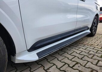 Kia Carnival 9 míst-DPH-REZERVACE - 12