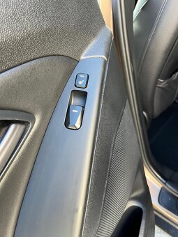 Hyundai ix35 - 12