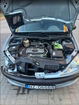 Peugeot 206 1.1i 44kW - 12