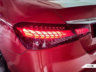 Mercedes-Benz E 220d W213 facelift 143 KW - 12