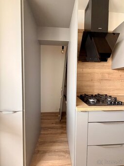 3 izbový byt po rekonštrukcii SNP - 12