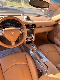 Porsche 911 997 Carrera - 12