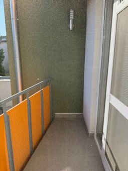 Prenájom zariadeného 2.izb. bytu - 12