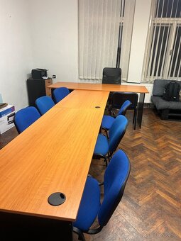 Kancelársky nábytok - 12