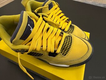 Nike Jordan 4 Retro Lightning (GS) - 12