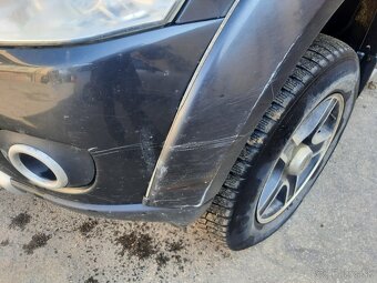 Mitsubishi L200 - 12
